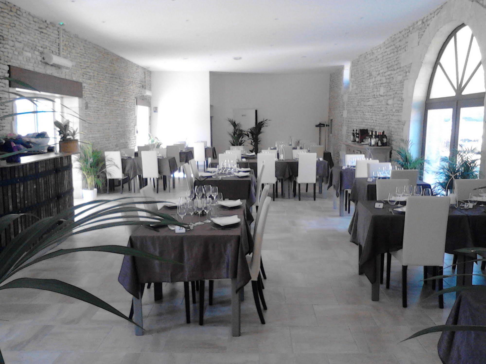 Auberge De La Luzerne Bernières-sur-Mer Εξωτερικό φωτογραφία
